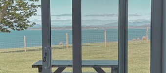 Blaeberry Cottage - sleeps 5 guests  in 3 bedrooms