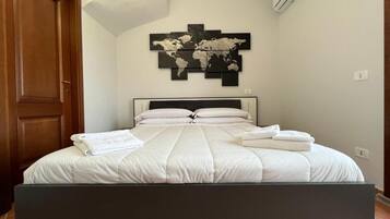 2 camere, una scrivania, ferro/asse da stiro, Wi-Fi