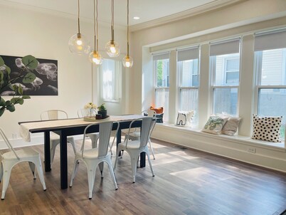 Chic Crosstown Bungalow with large fenced backyard, Summer Special is on!