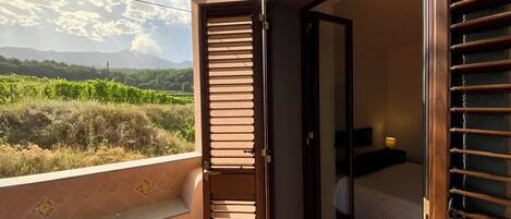 2 bedrooms, in-room safe, desk, soundproofing