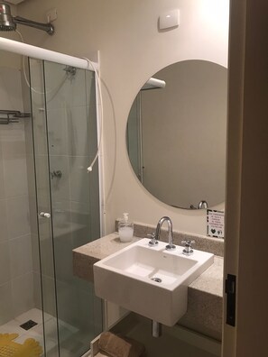 Hårtørrer, håndklæder, Sæbe, Shampoo