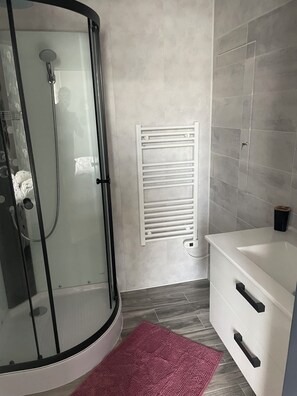Dusche, Haartrockner