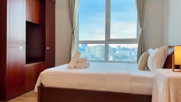 Studio có tầm nhìn toàn cảnh, quang cảnh thành phố | Bộ đồ giường cao cấp, nệm cao su hoạt tính (memory foam), minibar