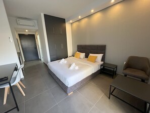 Signature Studio | In-room safe, desk, laptop workspace, iron/ironing board - Time22 Apartment Hotel (Amaret Chalhoub)