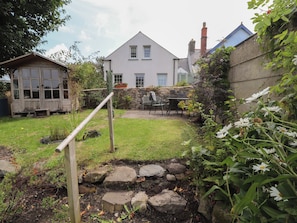 Property grounds - Ty Post (Newport)