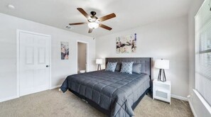 Room - Close to Pearl, Riverwalk, Downtown. All 8 Minutes (San Antonio)