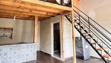 Comfort-mökki | Yksilöllisesti sisustettu, yksilöllisesti kalustettu, ilmainen Wi-Fi