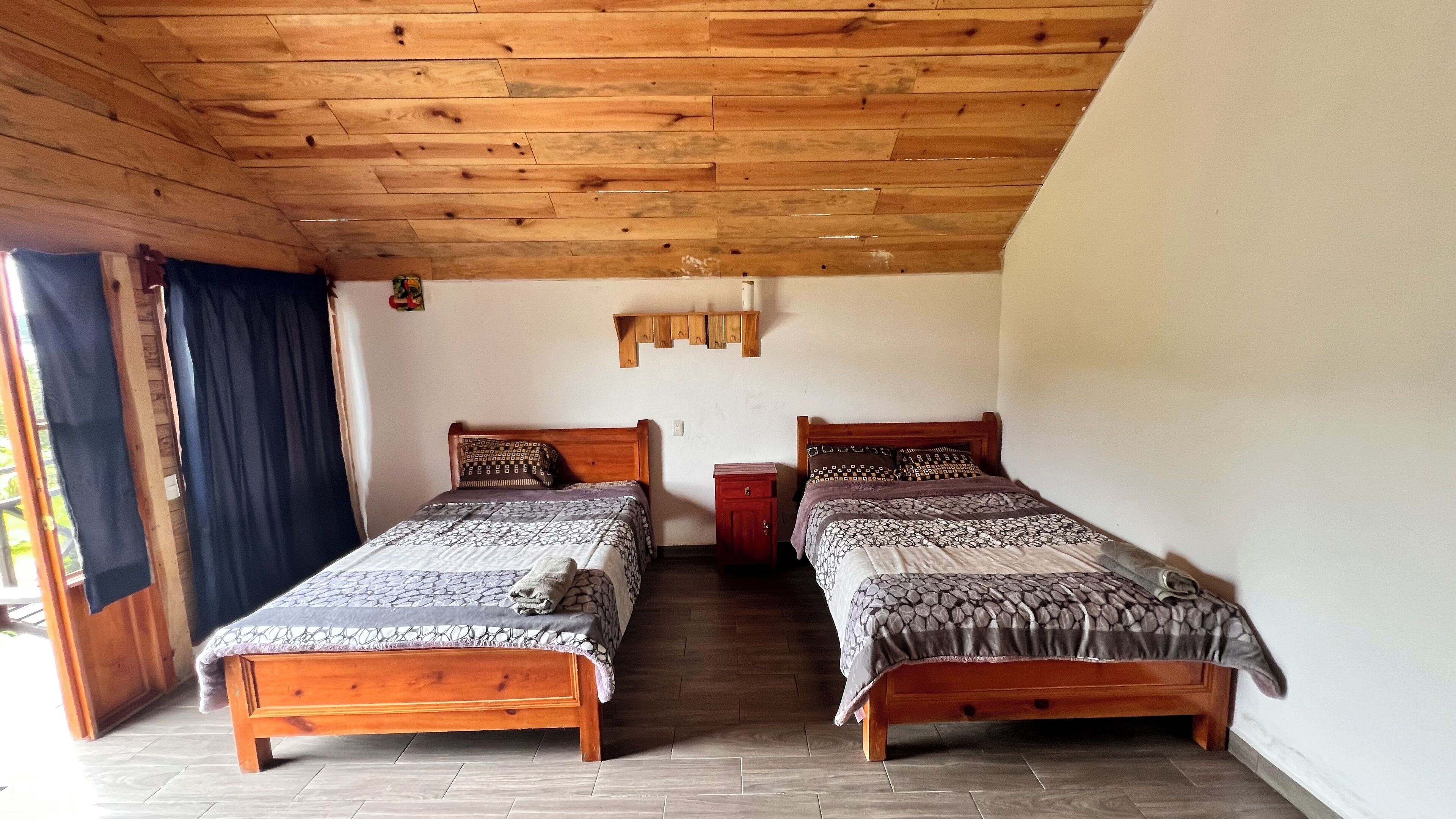 Yksilöllisesti sisustettu, yksilöllisesti kalustettu, ilmainen Wi-Fi