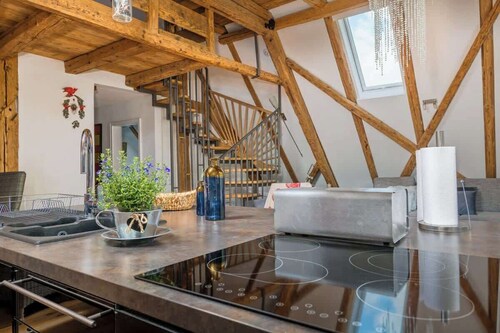 Historisches Haus mit Wellness, Ofen & Feuerstelle