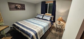 4 chambres, fer et planche à repasser, Wi-Fi gratuit, draps fournis