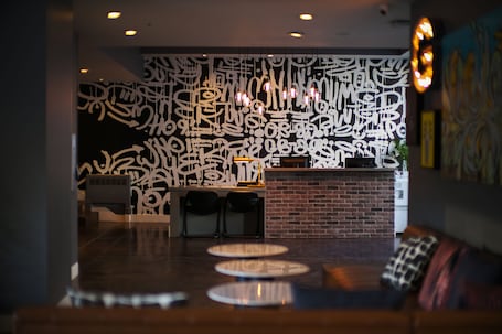 Lobby. Hotel Garrett