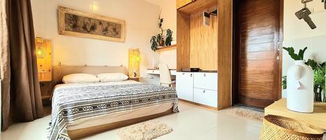 1 makuuhuone, työpöytä, silitysrauta/-lauta, Wi-Fi