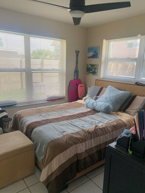 2 chambres, bureau, fer et planche à repasser, Wi-Fi gratuit