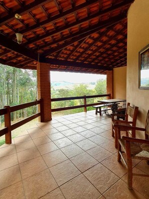 Panoramic Apartment | Lanai