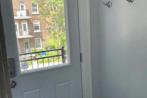 Interior - Beauty, Metro, parking, wi-fi, 2bdrm, A/C, Smart TV - 20% off stays 32 days + ! (Montréal)