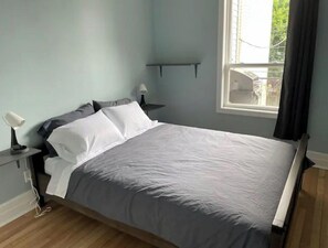 2 bedrooms, iron/ironing board, free WiFi, bed sheets - Beauty, Metro, parking, wi-fi, 2bdrm, A/C, Smart TV - 20% off stays 32 days + ! (Montréal)