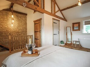 1 habitación, wifi gratis y ropa de cama