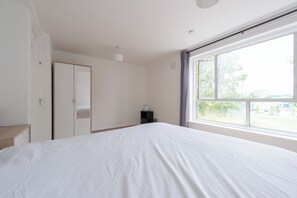 4 Schlafzimmer, Bügeleisen/Bügelbrett, kostenloses WLAN, Bettwäsche