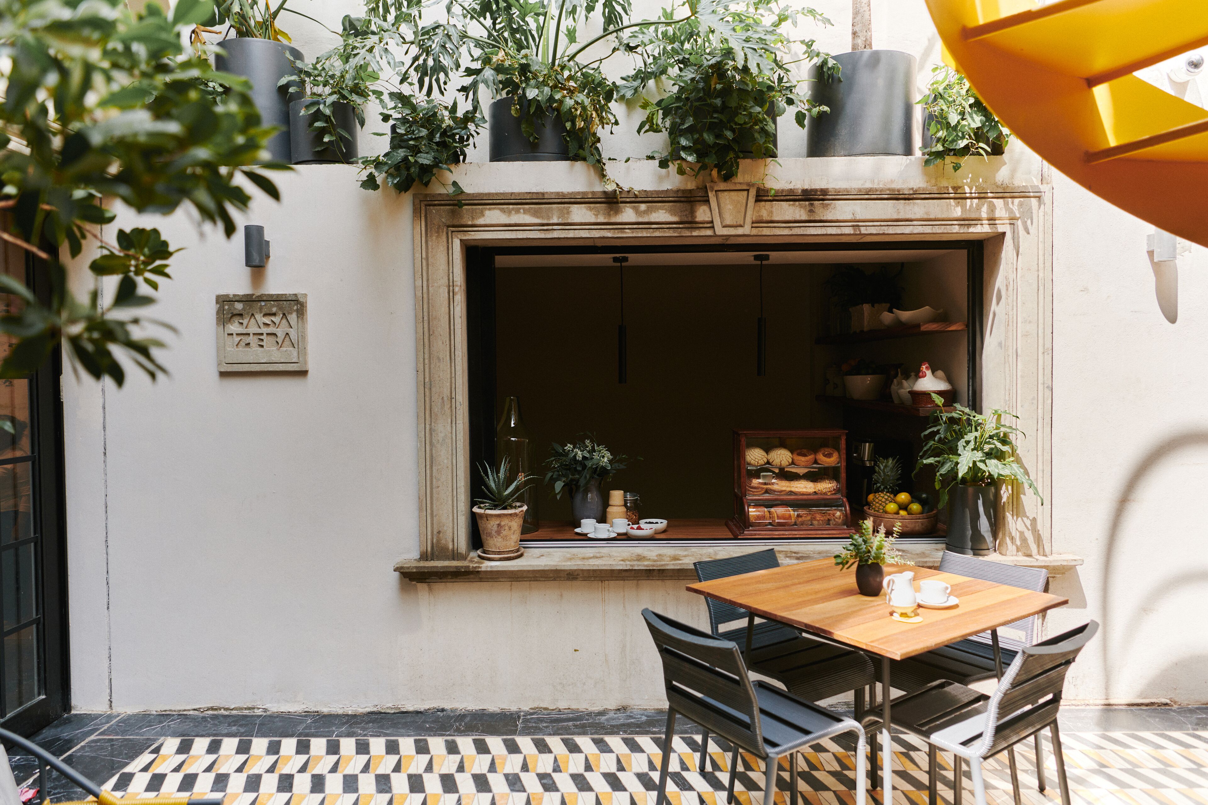 43-inch Smart TV with digital channels, books