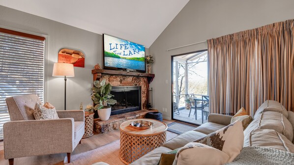 Téléviseur connecté, foyer, jeux vidéo