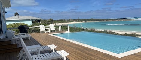 室外游泳池