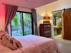 5 bedrooms, in-room safe, desk, iron/ironing board