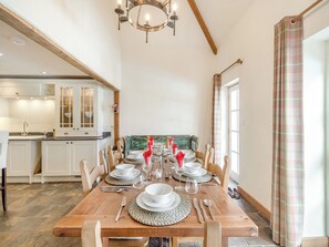 Dining - The Coach House - UK45027 (Crickhowell)