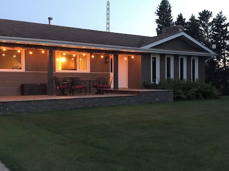 Exterior. Wapati Bluffs and Suites