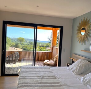 4 chambres, fer et planche à repasser, lit parapluie, Wi-Fi