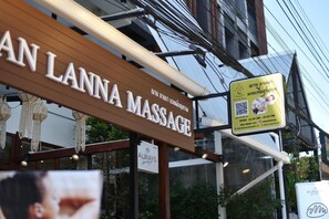 핫스톤 마사지, 타이 마사지, 마사지 서비스