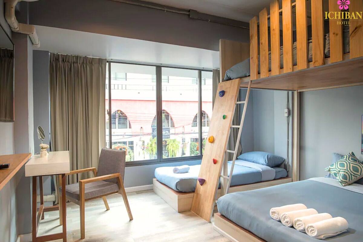 Deluxe Family Room | Tiện nghi tại phòng