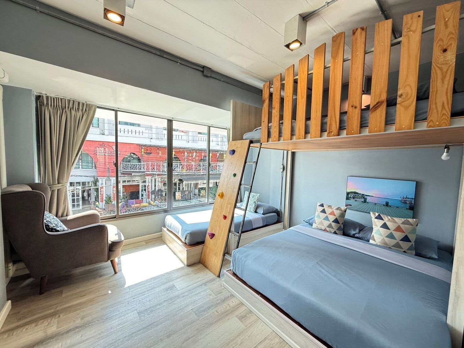 Photo - Ichiban Nimman Hotel