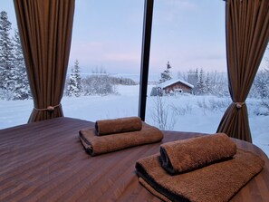 Panoramic Tent - glass igloo / allergy free / transfer included - Aurora RiverCamp Glass Igloos and Cabins (Jukkasjarvi)