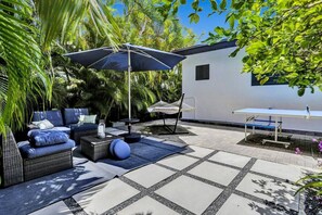 屋外ダイニングエリア