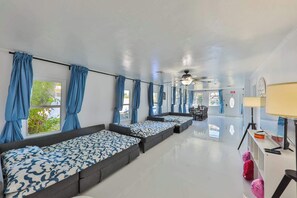 3 Schlafzimmer, Bügeleisen/Bügelbrett, Reisekinderbett, kostenloses WLAN