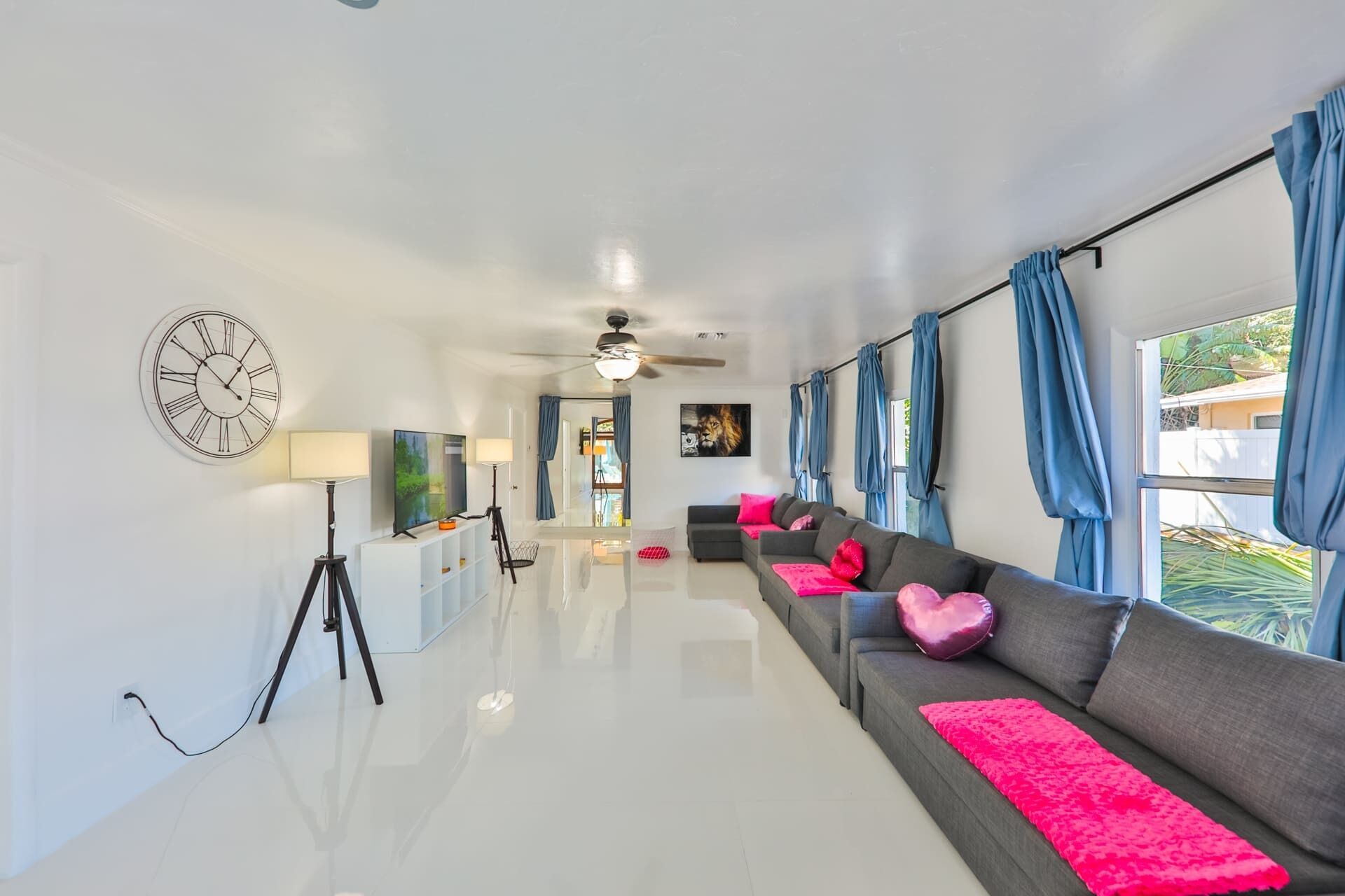 Smart TV, fireplace, books