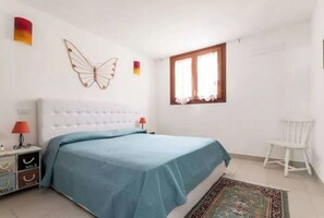 1 bedroom, iron/ironing board, WiFi, bed sheets - Central and bright house
 (Empedrado)