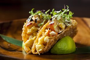 Food and drink - Conrad Bahrain Financial Harbour (Manama)