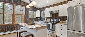 Brook Bound Inn Carriage House
