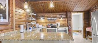 Brook Bound Inn - Cabin
