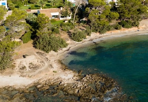 Beach nearby - VILLA ES PINARO - BEACH FRONT by PriorityVillas (Son Servera)