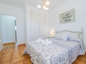 4 soverom, strykejern/-brett, wi-fi (inkludert) og sengetøy