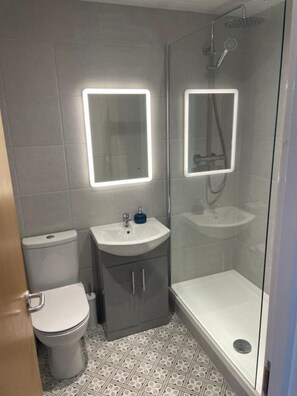 Bathroom - Lux Lisburn Road, Belfast (Belfast)