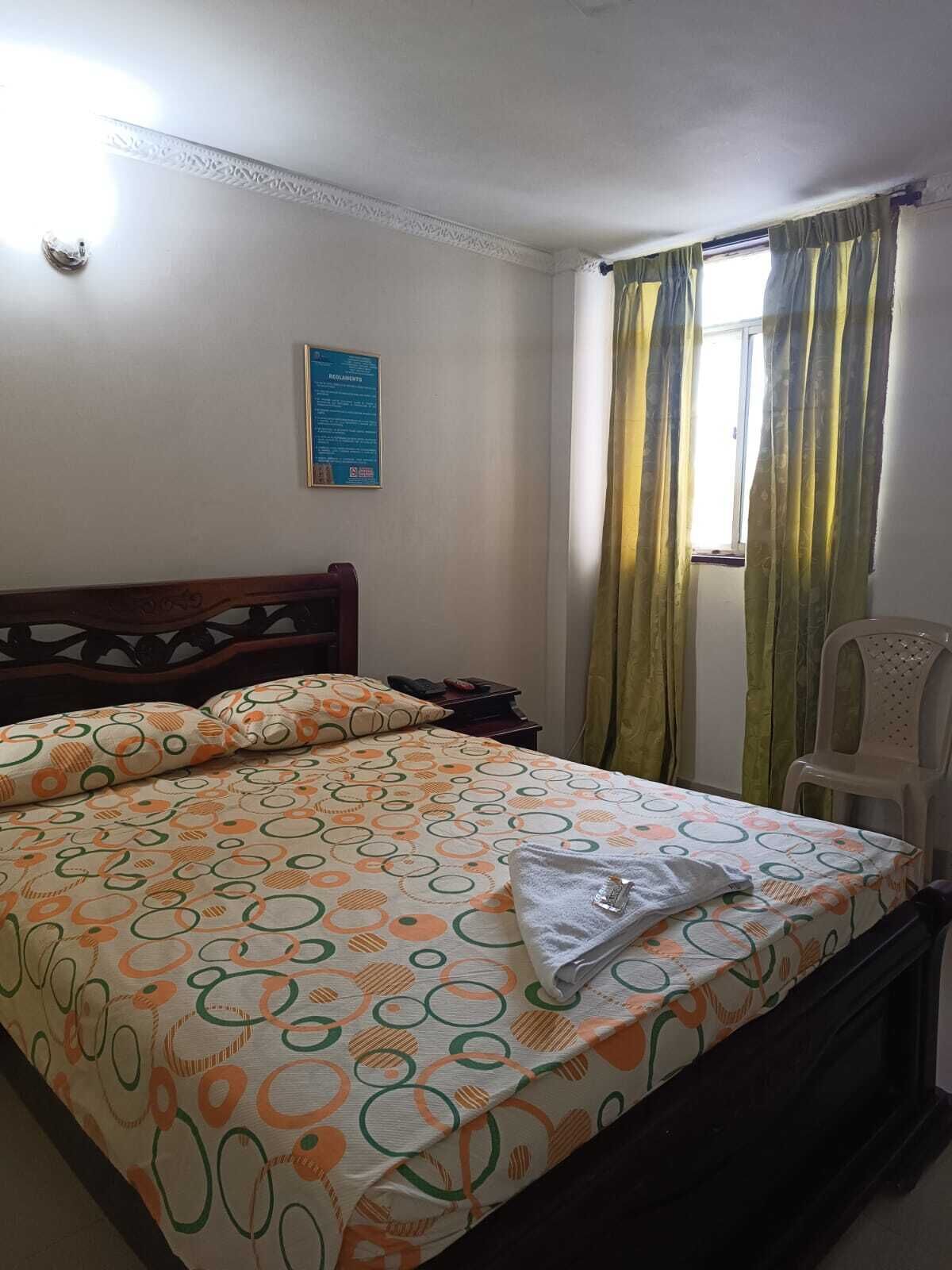 economy room | desk, free wifi