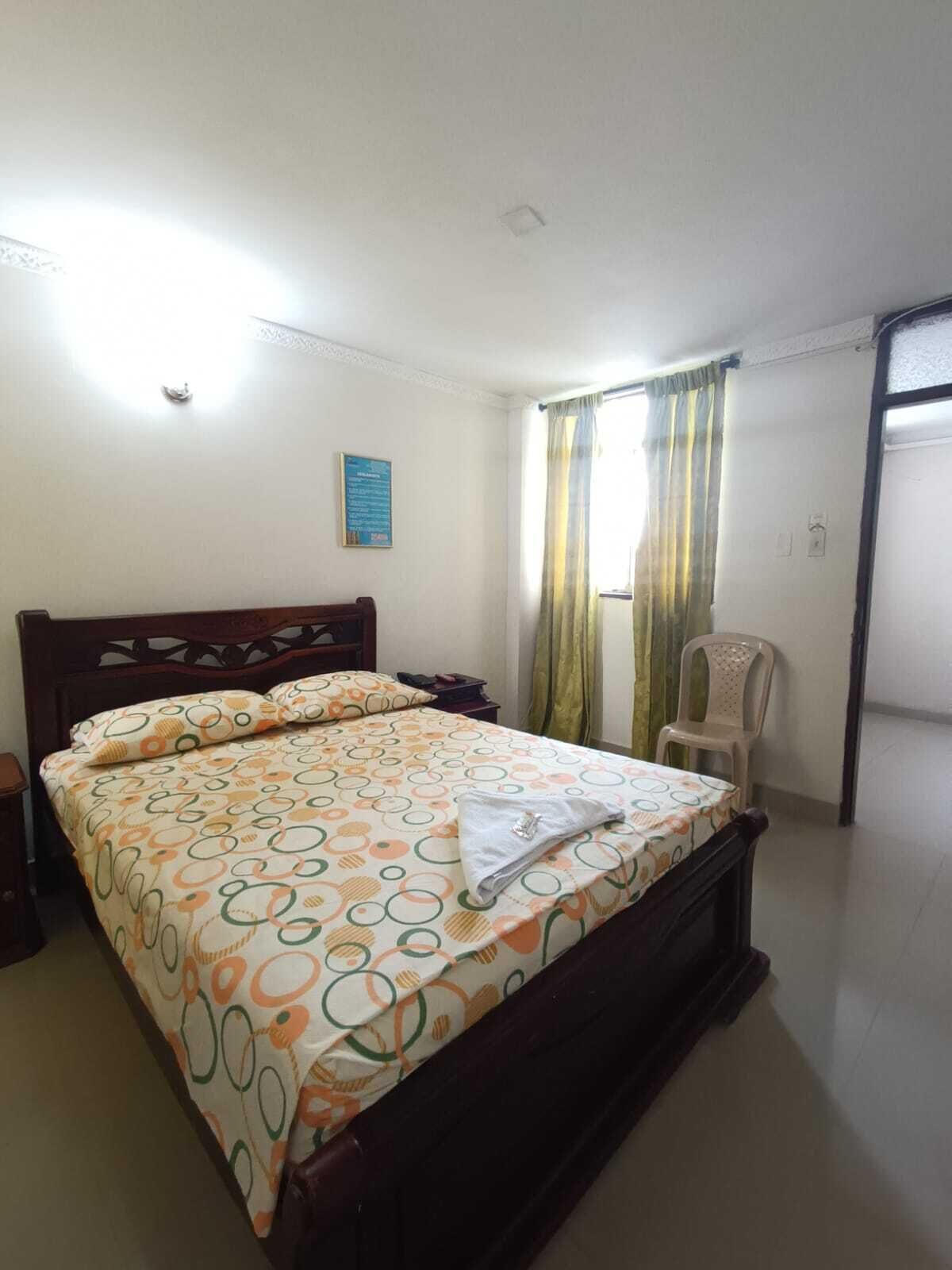 economy room | desk, free wifi