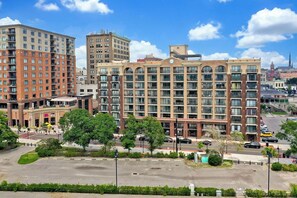 Exterior - Catching Sunsets on the Cape Fear River w/ Parking (Wilmington)