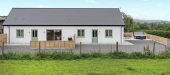 Carnau Mawr - UK45087