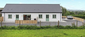 Carnau Mawr - UK45087