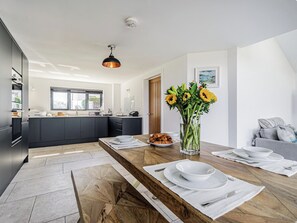 Dining - The Old Coach Garage (Gerrans)