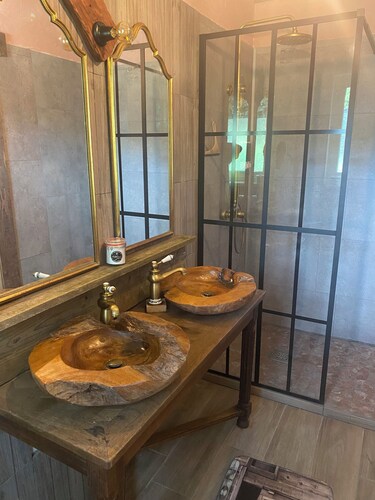 Valdorado prison bed